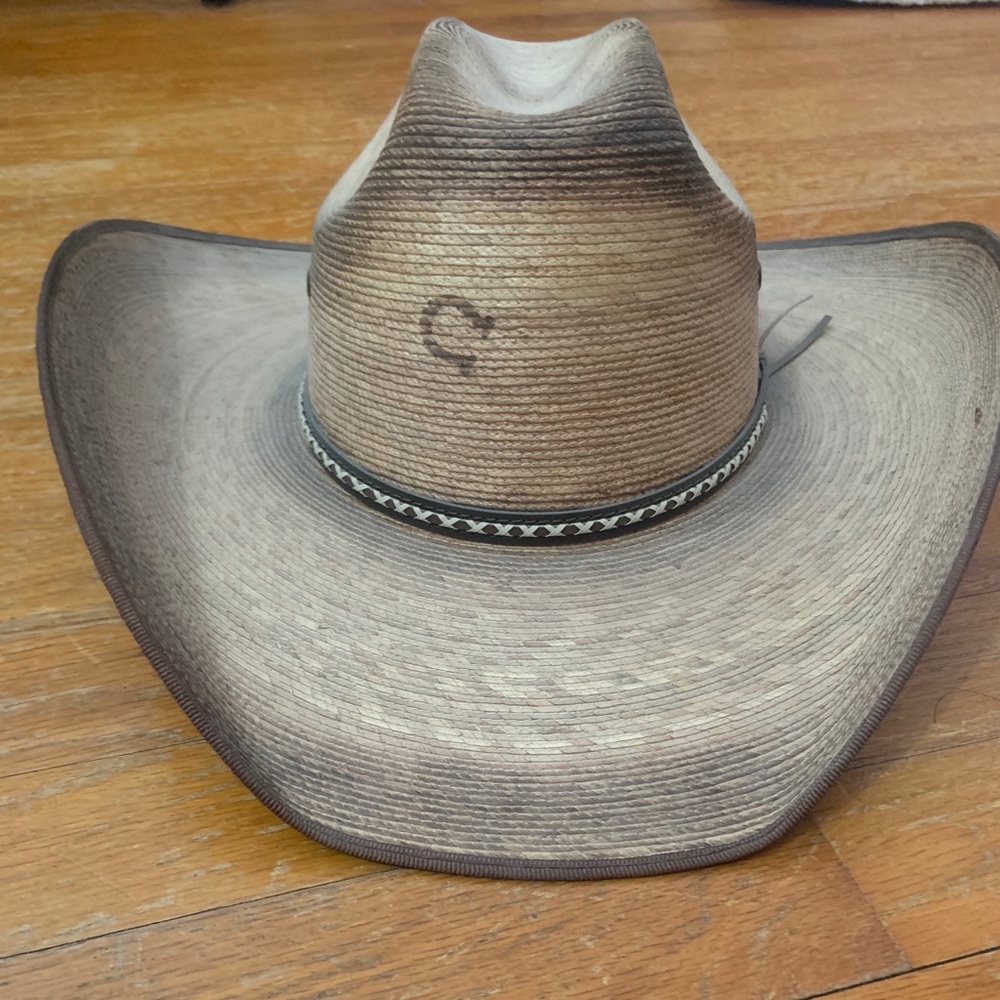 Charlie 1 horse straw hat